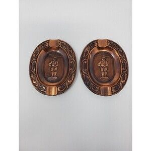 VINTAGE SOUVENIR METAL ASHTRAYS SET OF 2 BRUSSELS BELGIUM COPPER MANNEKEN PIS